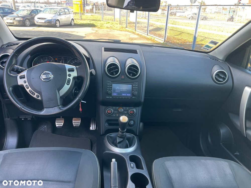 Nissan Qashqai 2.0 dCi DPF I-Way - 12