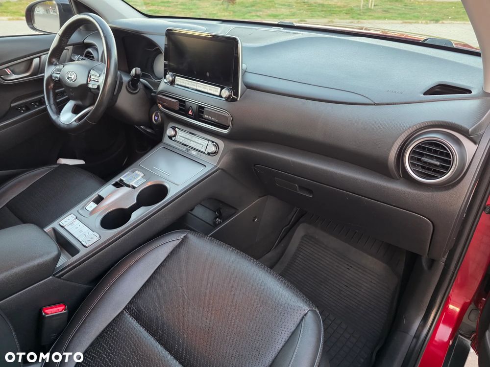Hyundai Kona Premium - 23