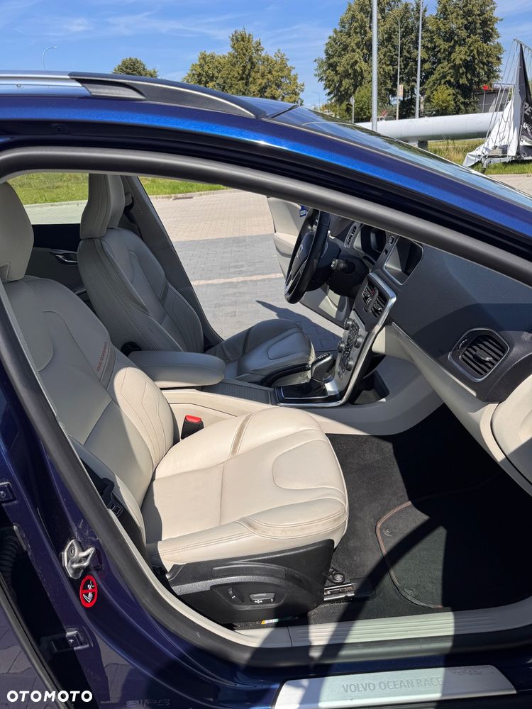 Volvo V40 T4 Drive-E Ocean Race - 9