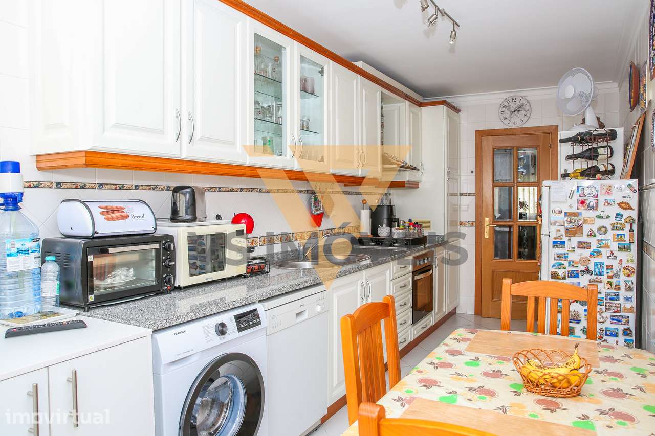 Apartamento T2 no Condomínio Quinta Dona Helena, Guizanderia-Carregado - Grande imagem: 2/32