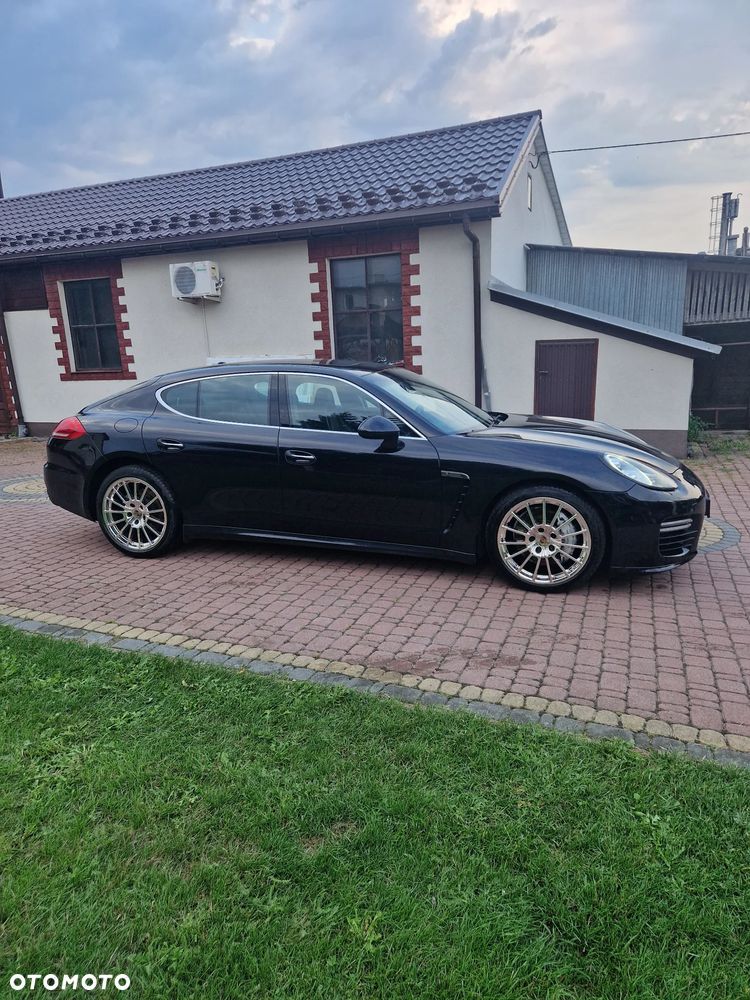 Porsche Panamera 4S - 19