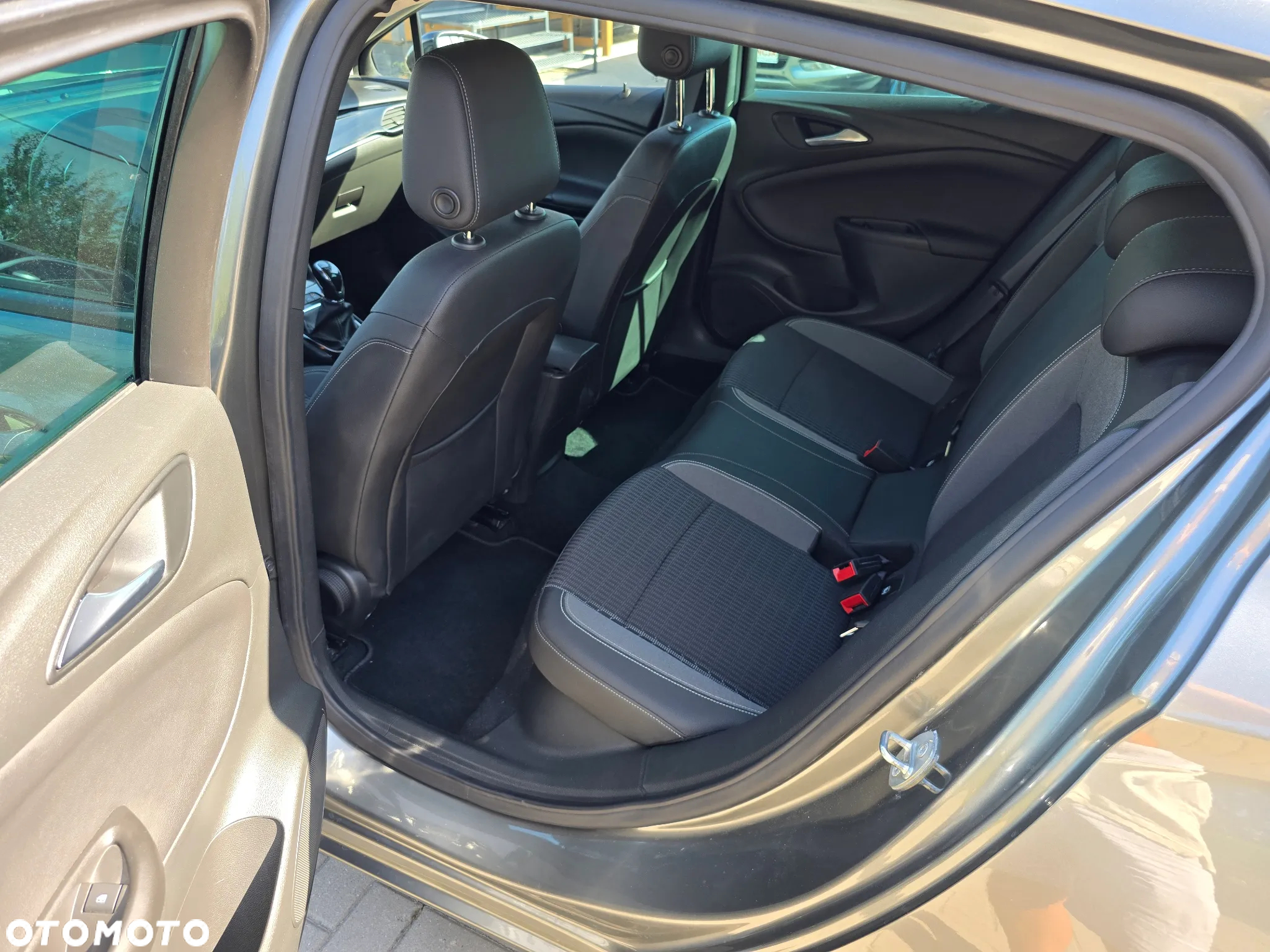Opel Astra - 9