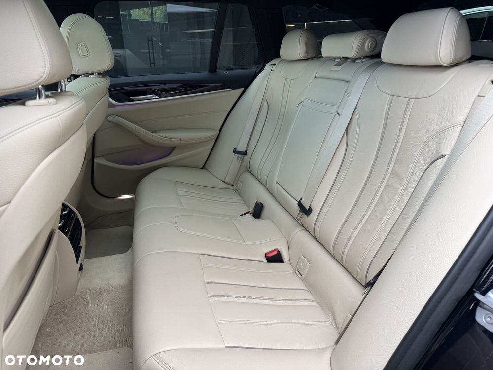 BMW Seria 5 530i xDrive M Sport sport - 16