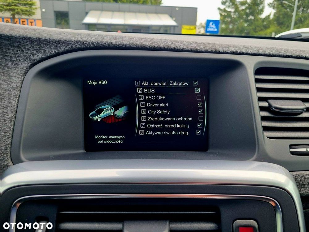 Volvo V60 Cross Country D3 Geartronic Summum - 23