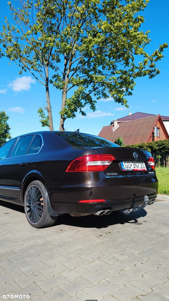Skoda Superb 2.0 TSI Elegance DSG - 26