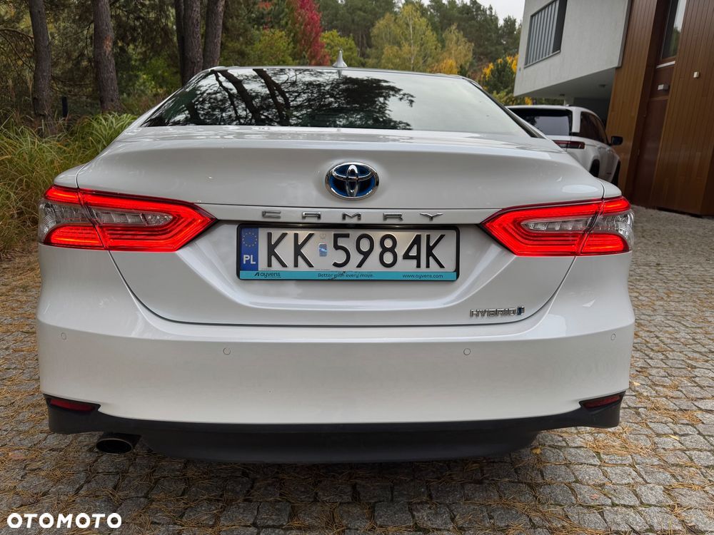 Toyota Camry 2.5 Hybrid Executive CVT - 6