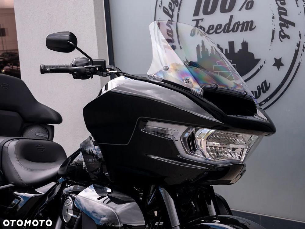 Harley-Davidson Touring Road Glide - 10