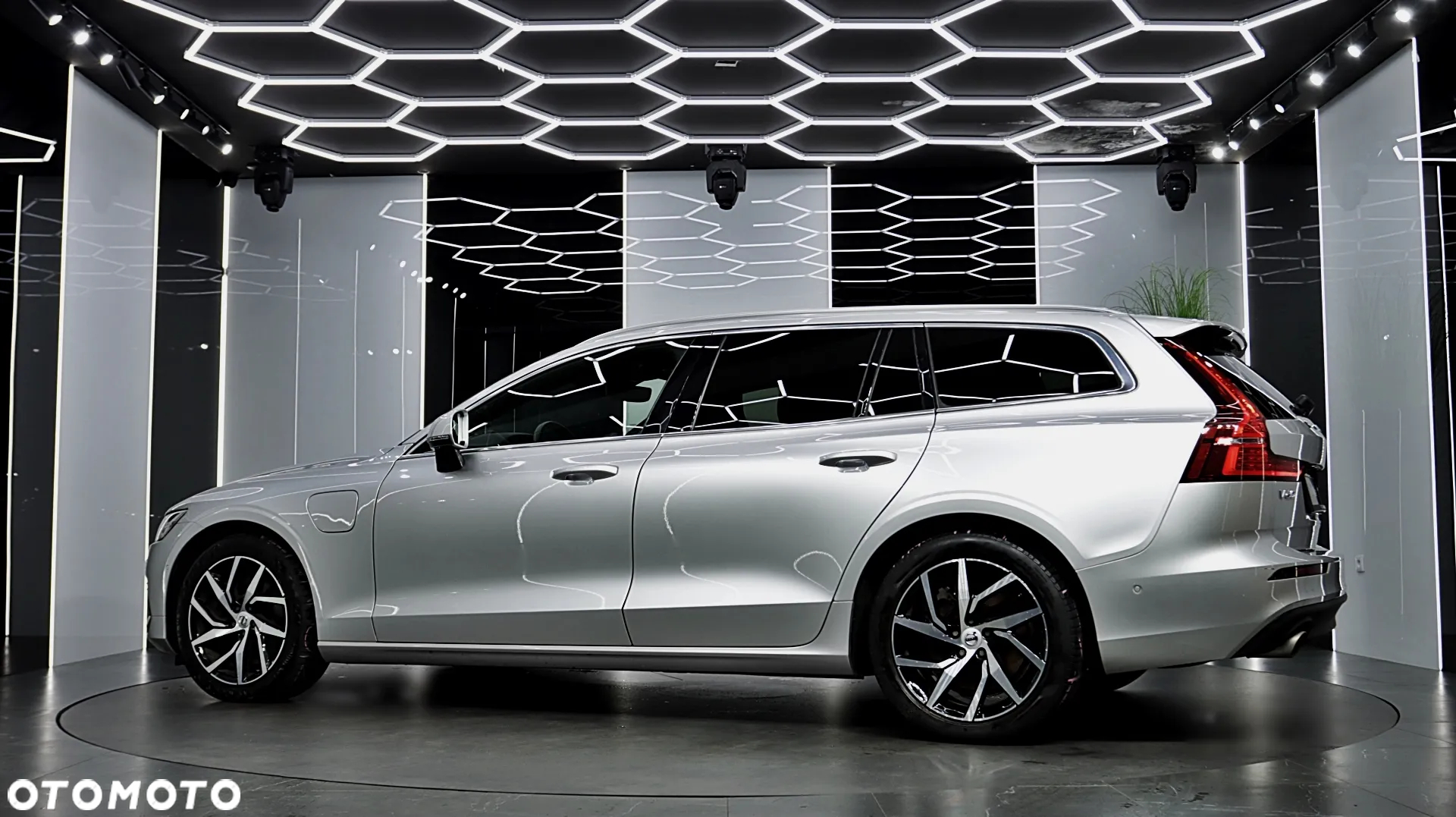 Volvo V60 T6 AWD Geartronic Momentum - 5