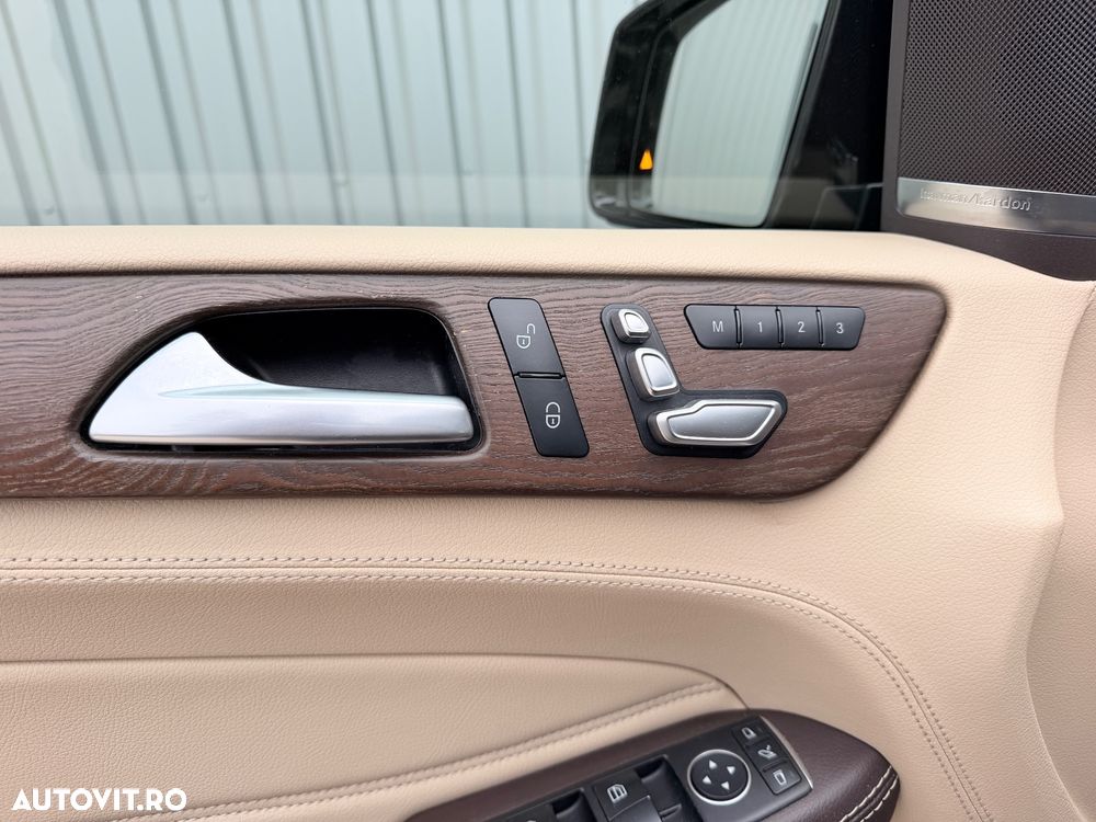 Mercedes-Benz GLS - 37