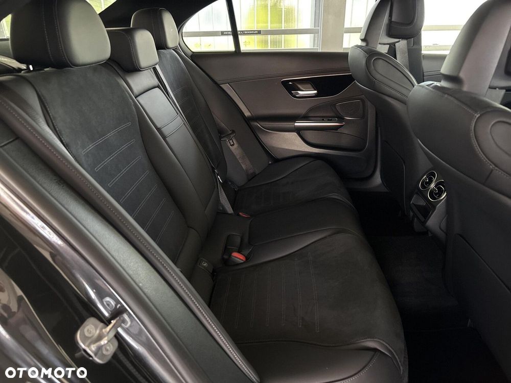 Mercedes-Benz Klasa C - 22