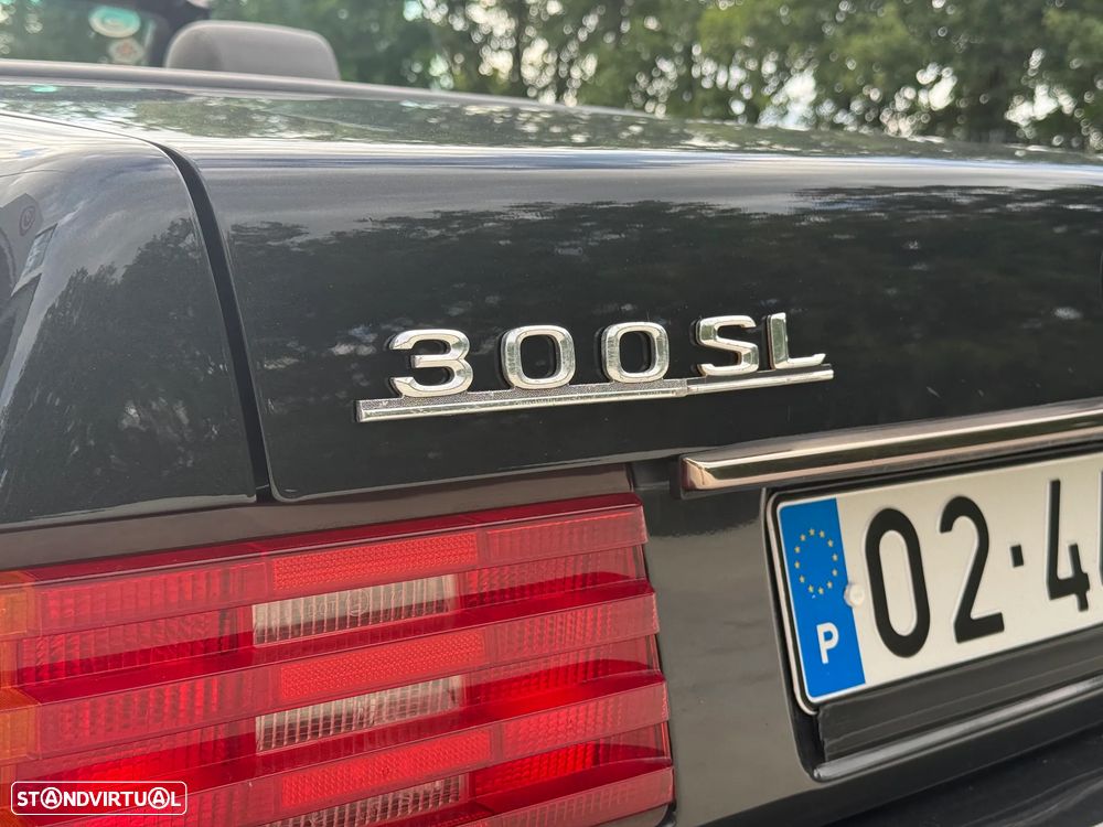 Mercedes-Benz SL 300 - 15