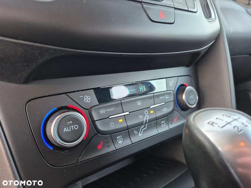 Ford Focus 1.5 EcoBoost STart-Stopp-System ST-LINE - 29