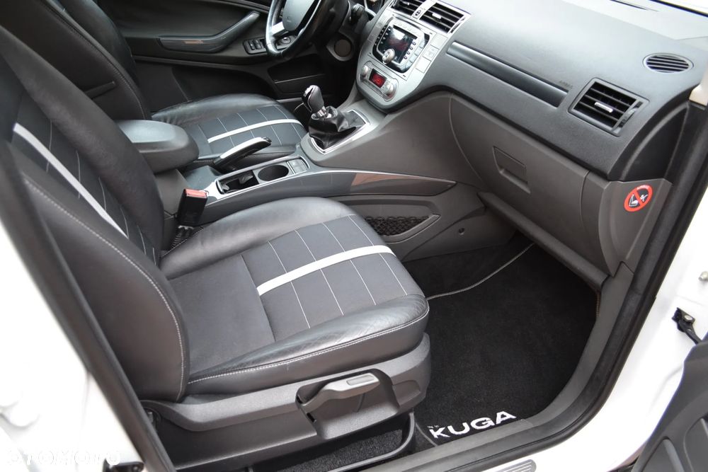 Ford Kuga - 23