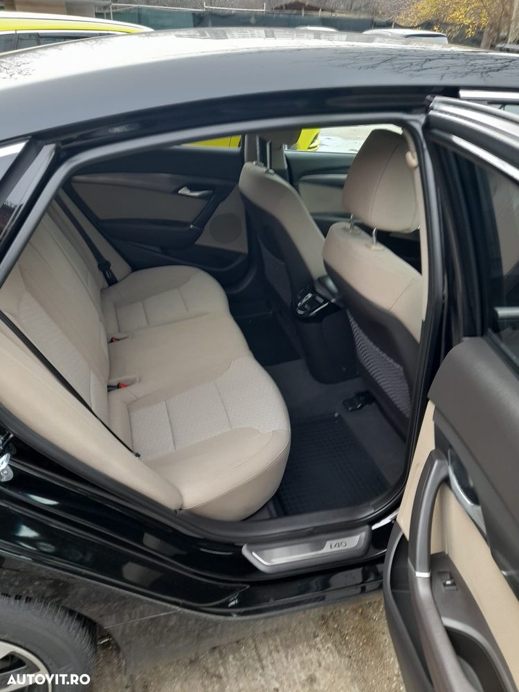 Hyundai i40 1.7 CRDI CW 7DCT ISG Supreme Pack+ - 8