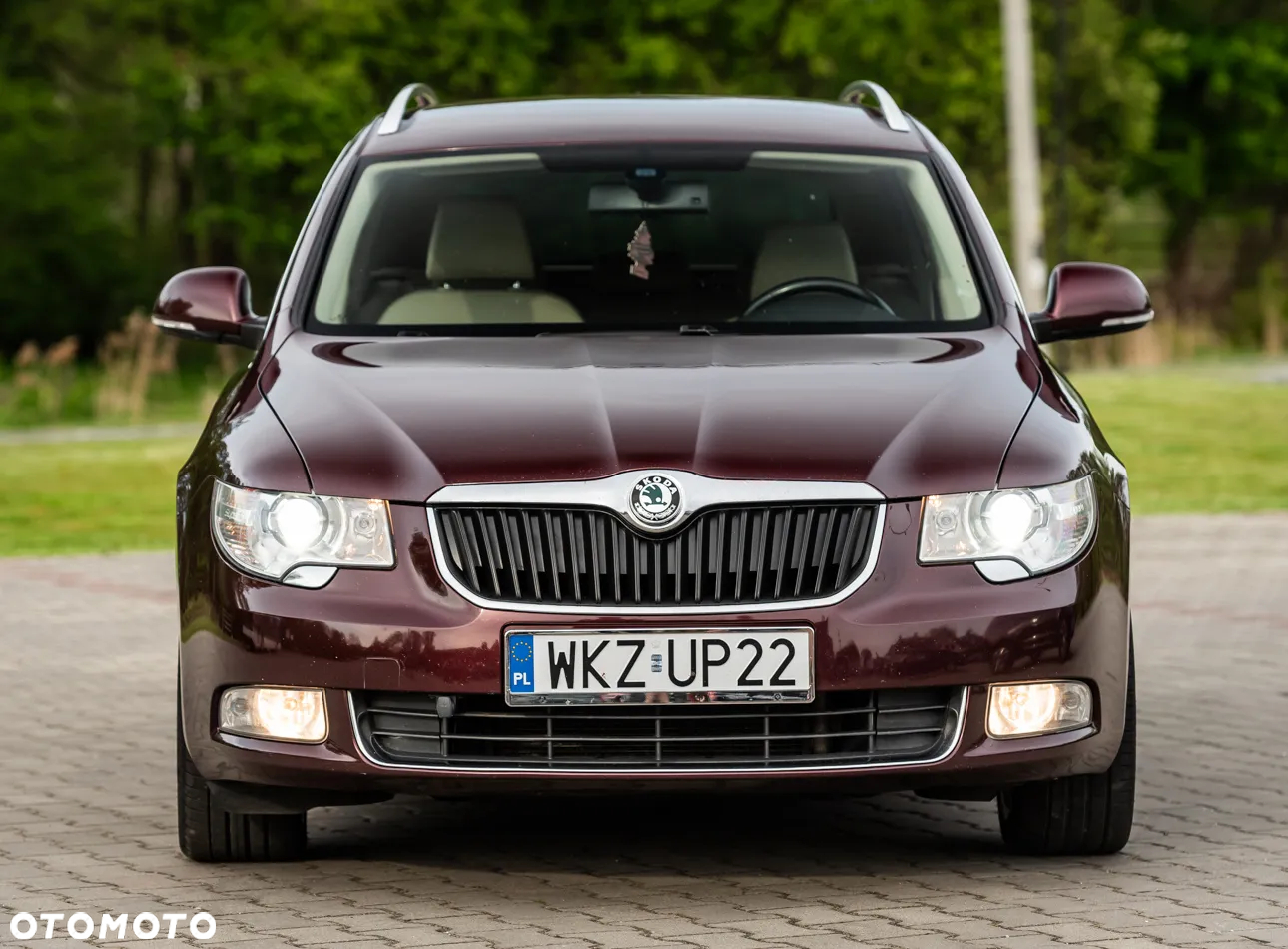 Skoda Superb 2.0 TDI Elegance DSG - 4