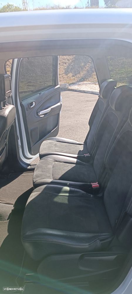 Ford S-Max 2.0 TDCi Titanium 7L Aut. - 16