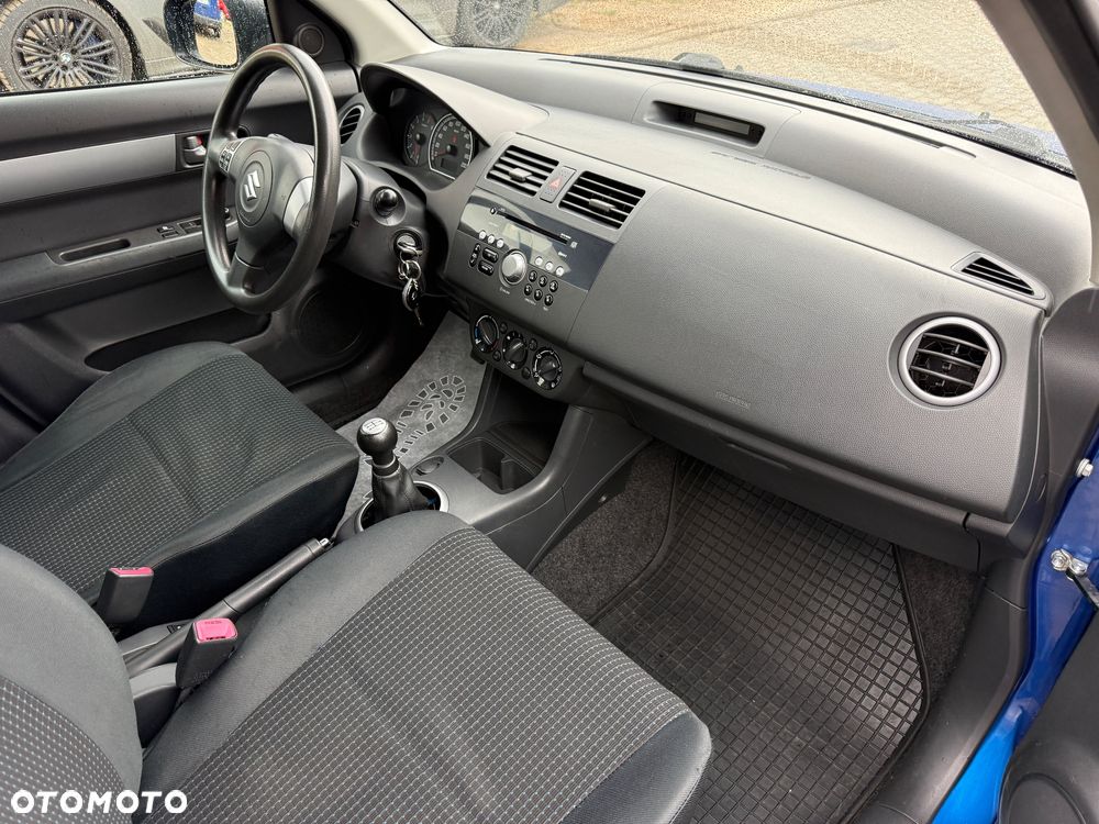 Suzuki Swift - 10