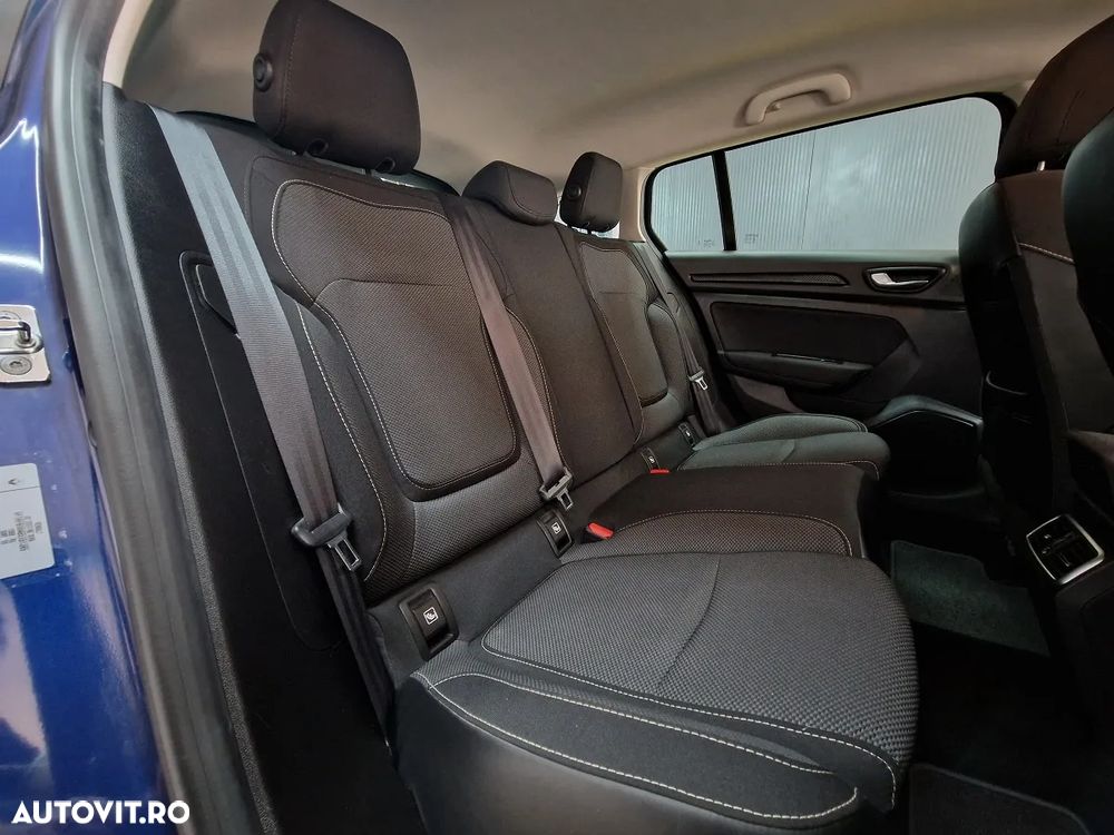 Renault Megane BLUE dCi 115 EDC BUSINESS EDITION - 24