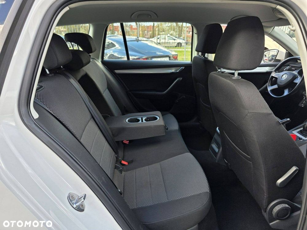 Skoda Octavia 1.6 TDI DPF Fun - 28