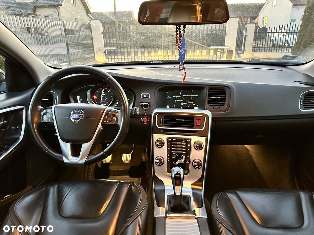 Volvo V60 D2 Ocean Race - 8