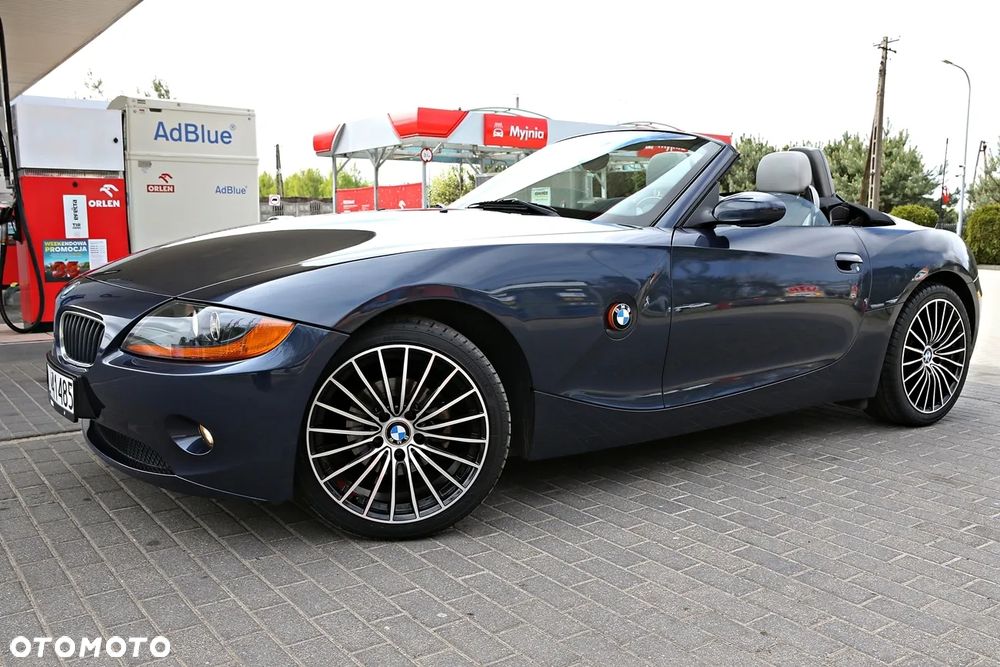 BMW Z4 2.2i - 9