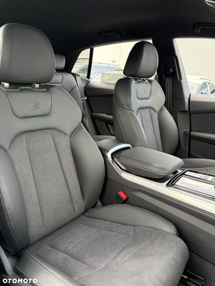 Audi Q8 - 21