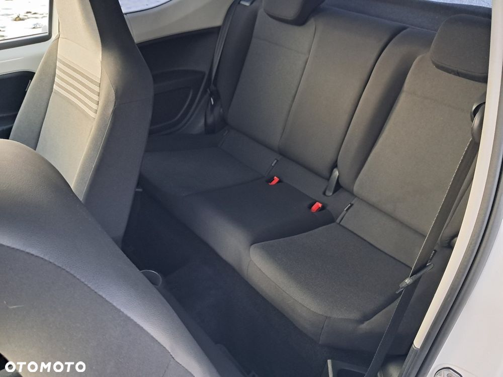 Volkswagen up! Active - 14