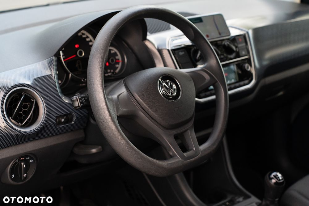 Volkswagen up! take - 18