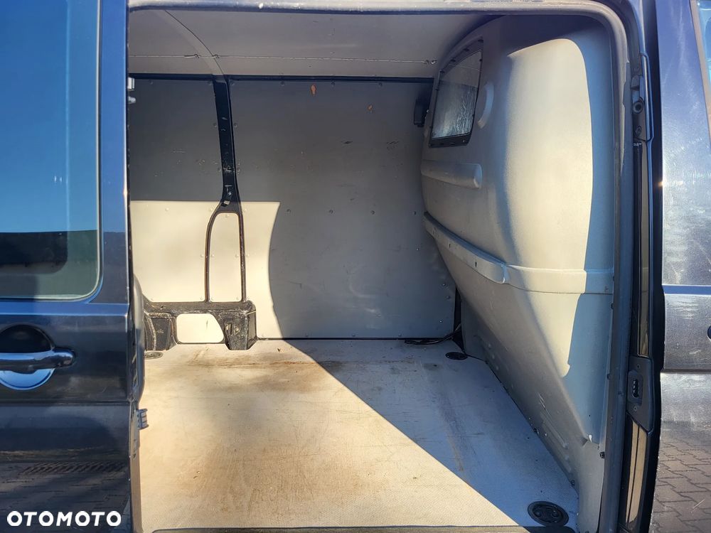 Volkswagen Transporter - 38