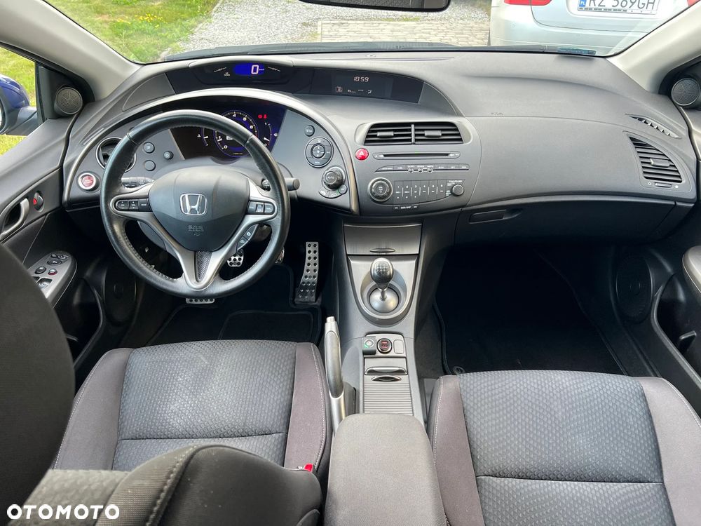Honda Civic 1.8 Sport - 8