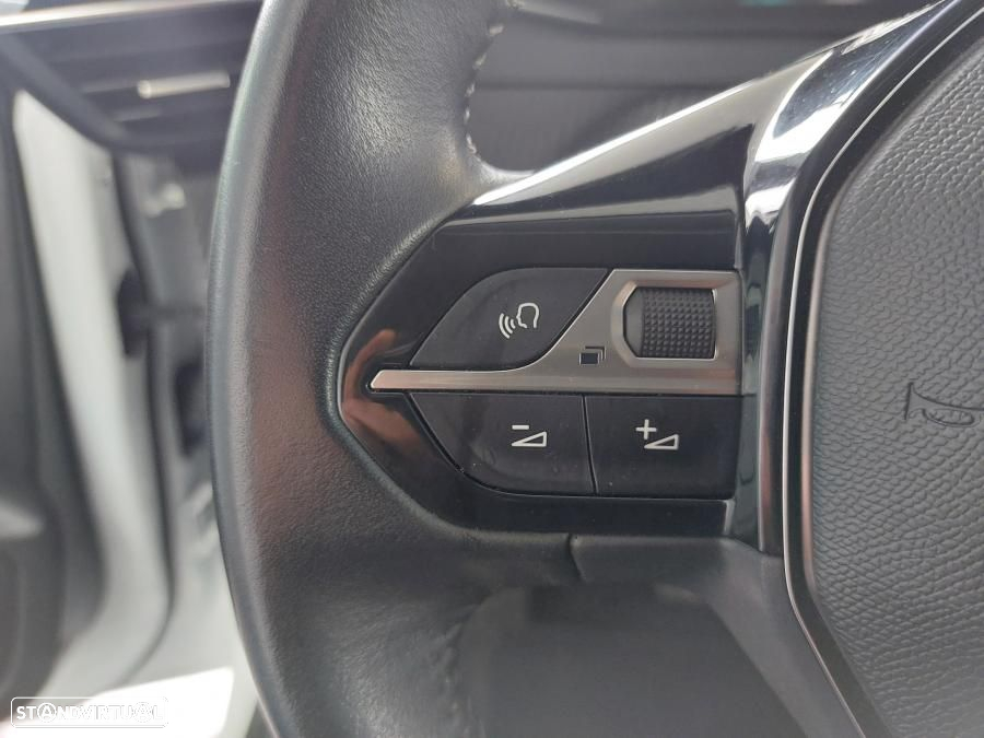 Peugeot e-208 50 kWh Active - 16