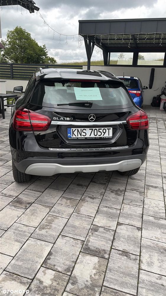Mercedes-Benz GLA 180 7G-DCT Style - 21