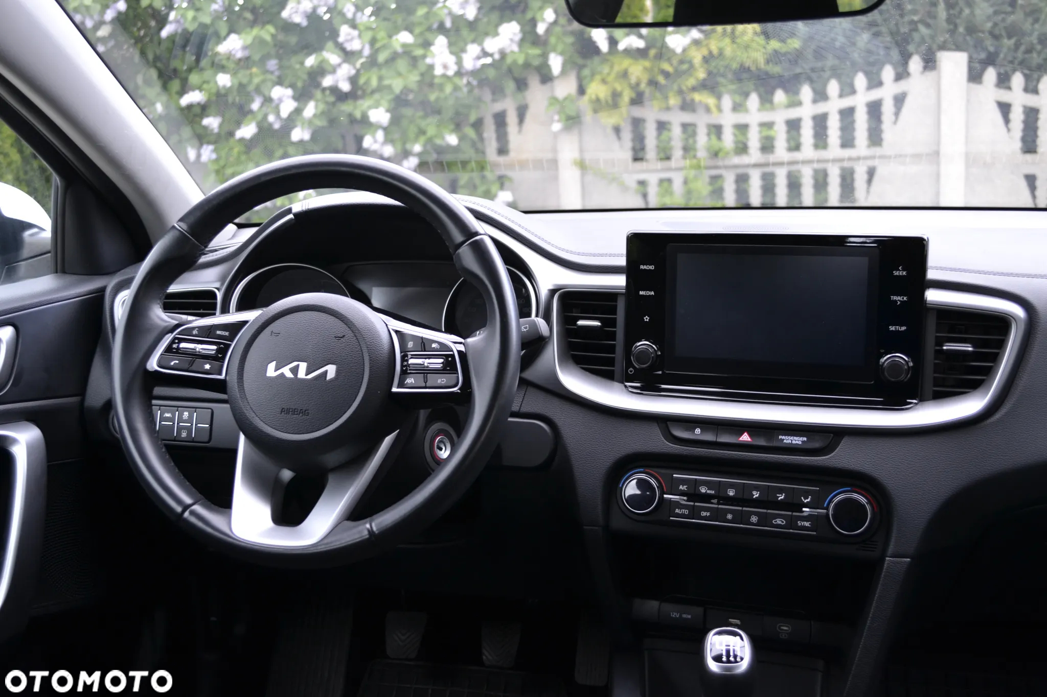 Kia Ceed 1.5 T-GDI M - 36
