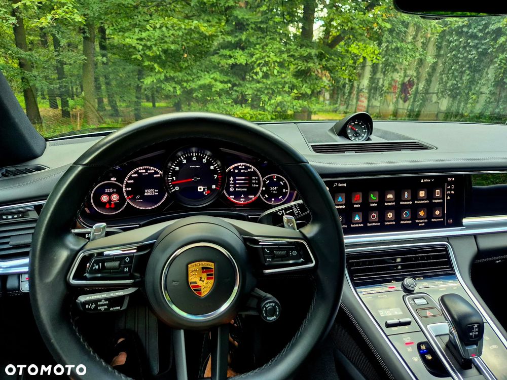Porsche Panamera 4 Platinum Edition - 8