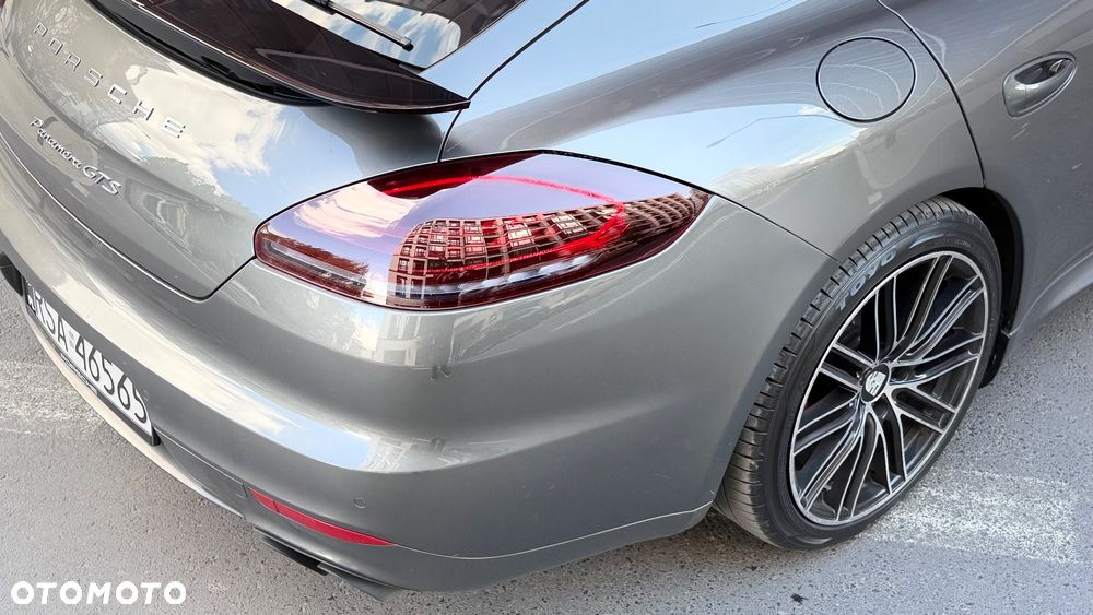 Porsche Panamera - 7