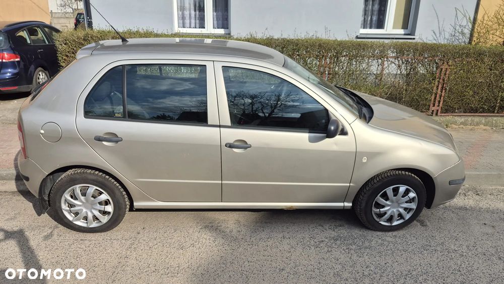 Skoda Fabia 1.4 16V Ambiente - 4