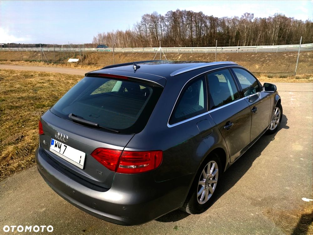 Audi A4 Avant 2.0 TDI DPF Attraction - 4