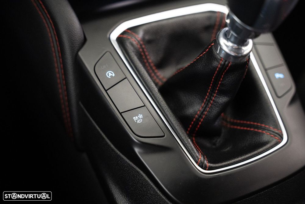 Ford Kuga 1.5 EcoBoost ST-Line - 14