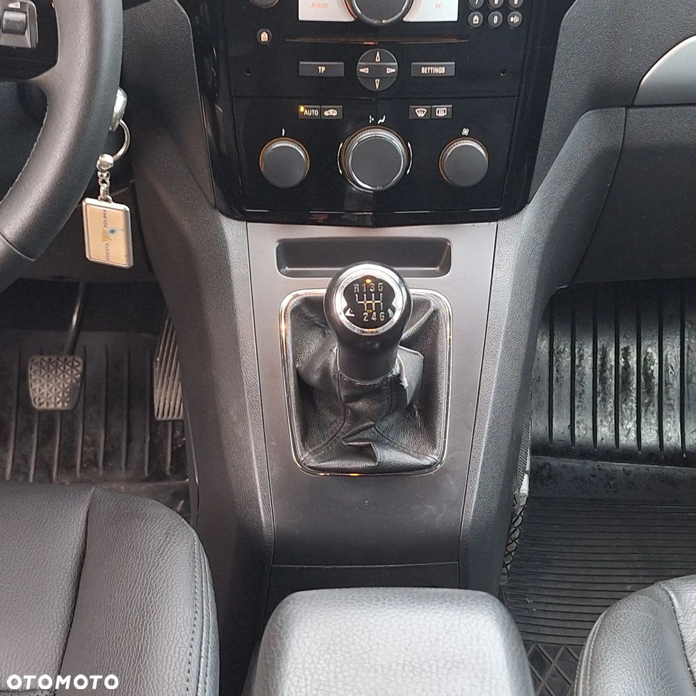 Opel Zafira - 21