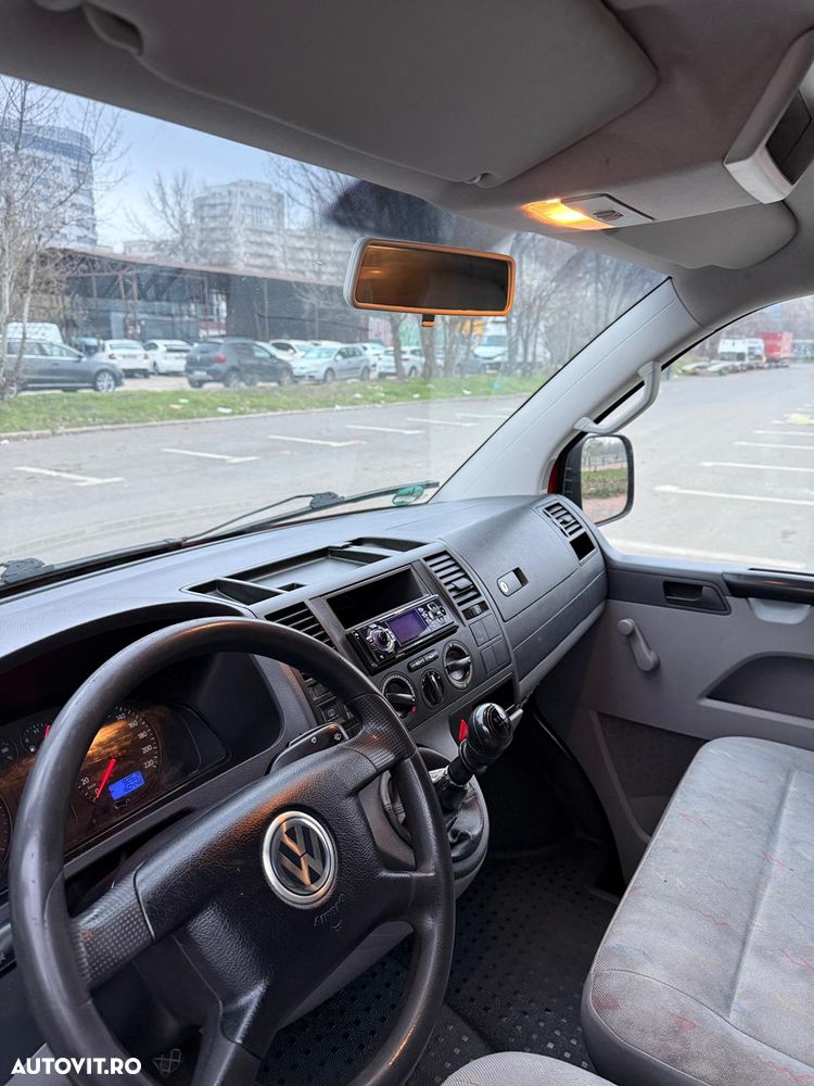 Volkswagen Transporter - 9