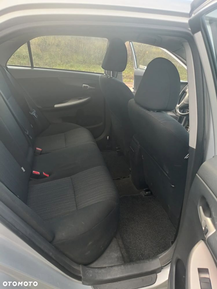 Toyota Corolla 1.4 D-4D Premium - 6