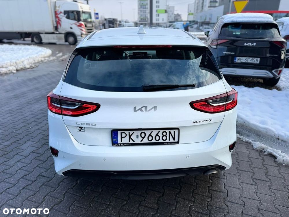 Kia Ceed 1.5 T-GDI M DCT - 4
