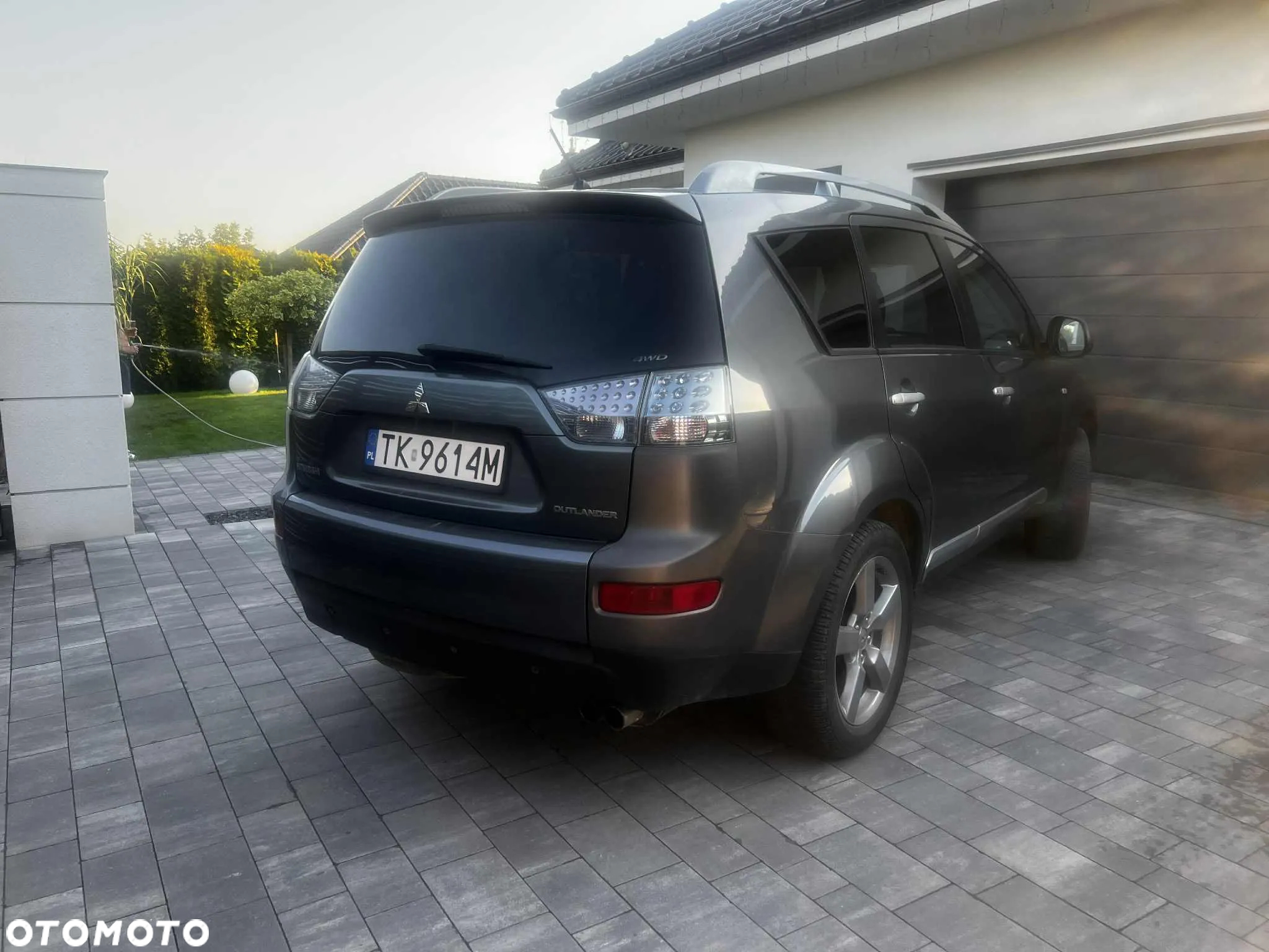 Mitsubishi Outlander - 21