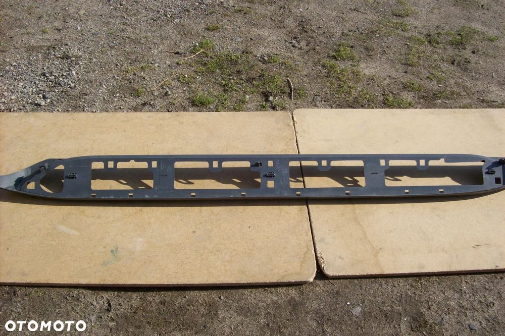 PRÓG STOPIEŃ PRAWY TOYOTA LAND CRUISER 120 - 6