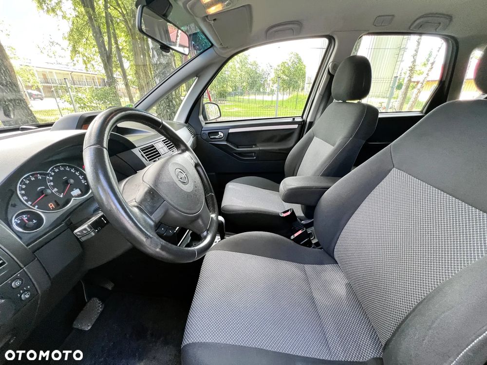 Opel Meriva - 9