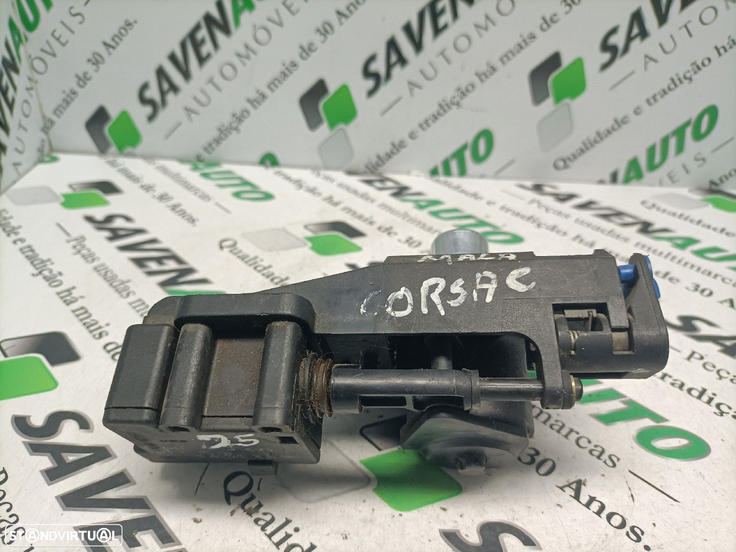 Interruptor / Switch / Botão Da Mala Opel Corsa C (X01) - 2