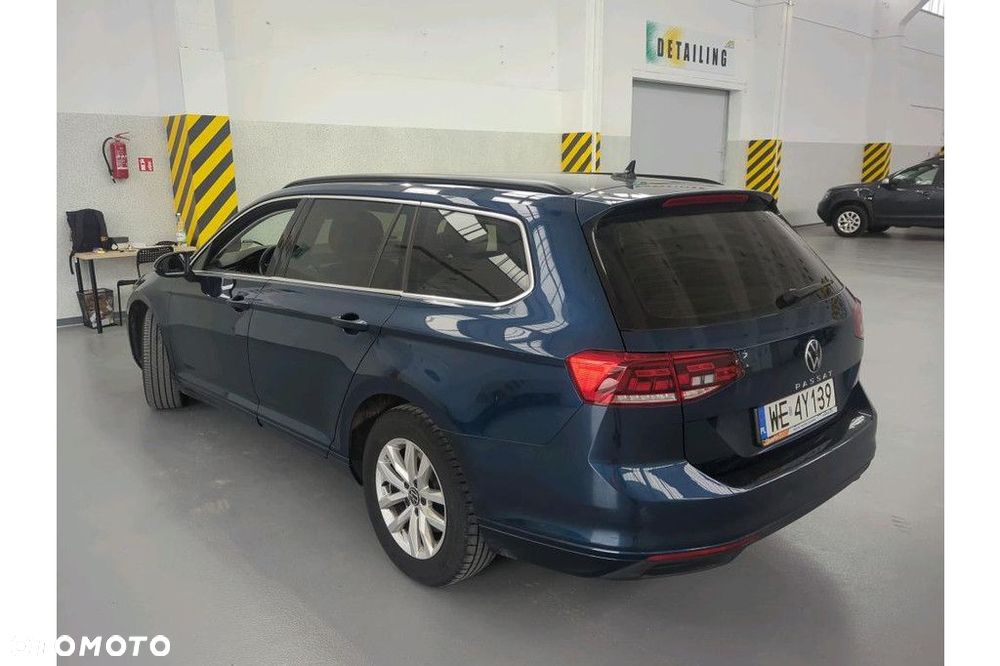 Volkswagen Passat - 2