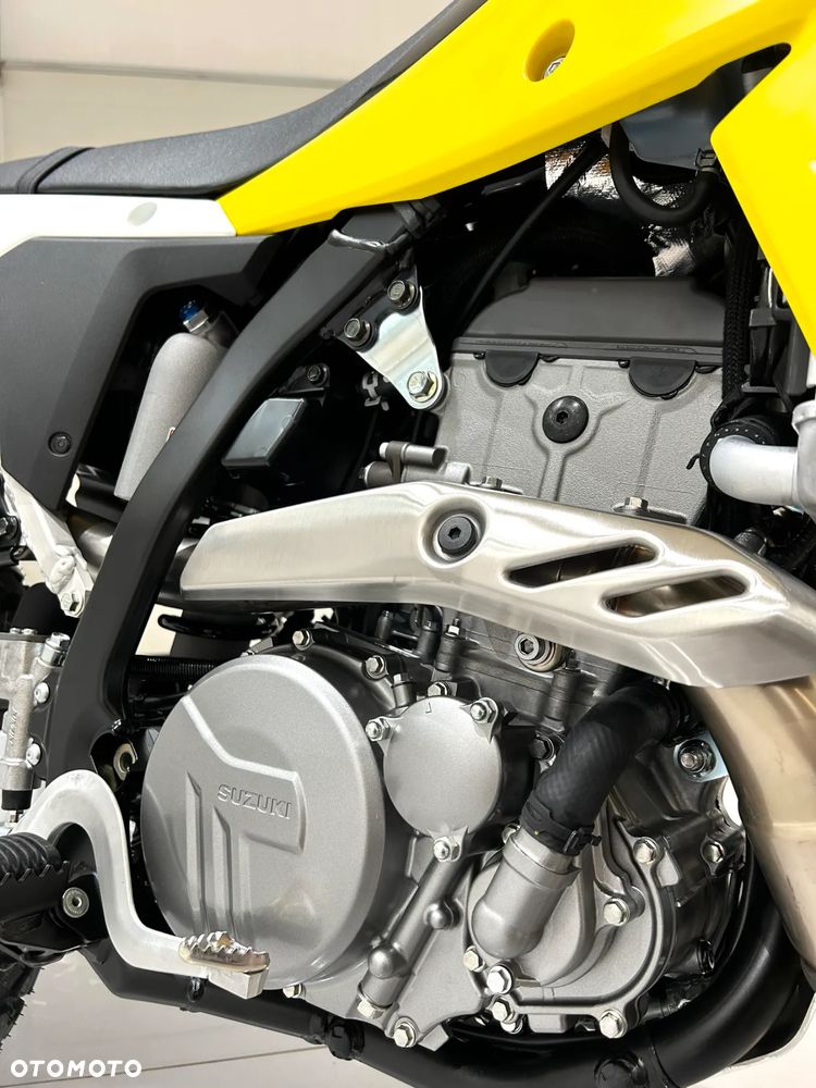 Suzuki DR-Z - 5