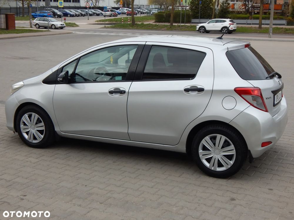 Toyota Yaris 1.33 VVT-i Comfort - 14
