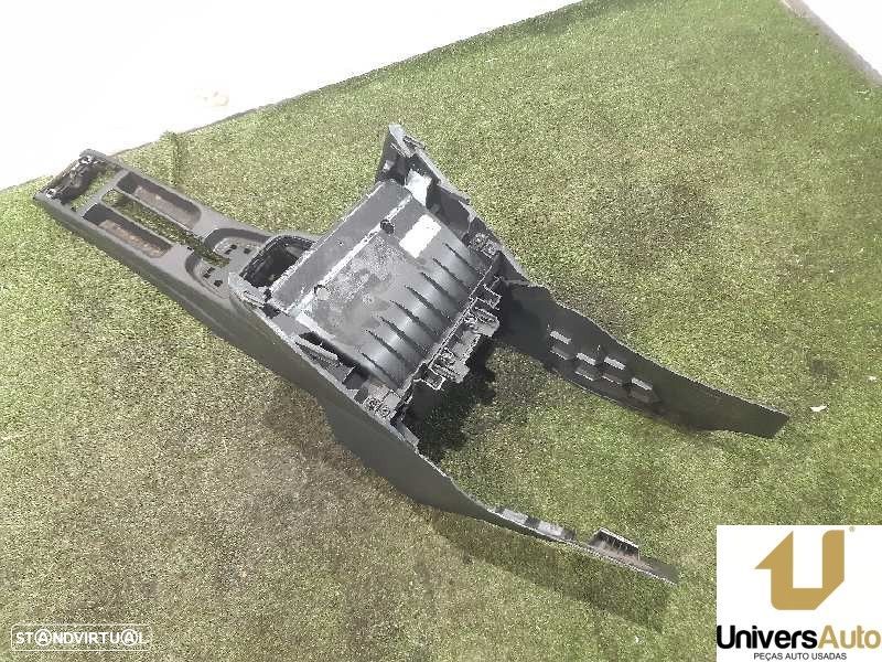 CONSOLA CENTRAL VOLKSWAGEN POLO 2016 -6R0863241AF - 2